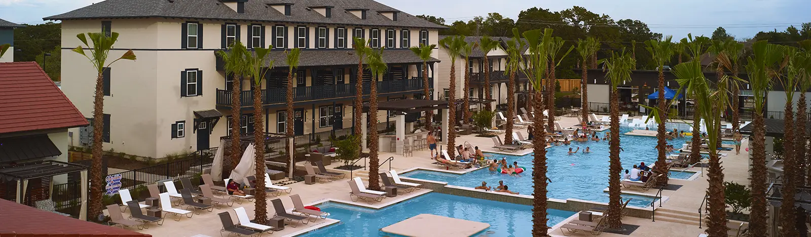 outdoor swimming pool